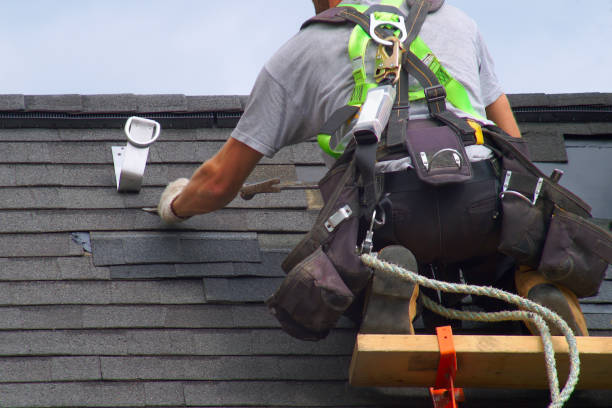 Best Gutter Installation and Roofing  in Kewaunee, WI