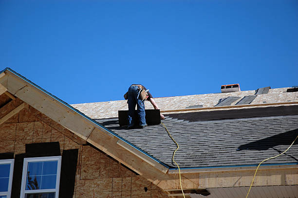 Best Emergency Roof Repair  in Kewaunee, WI